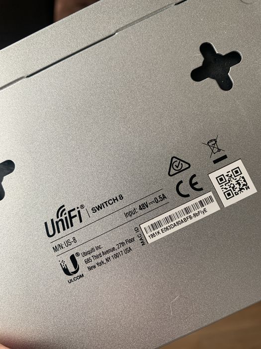 Unifi Ubiquiti Swicht US-8