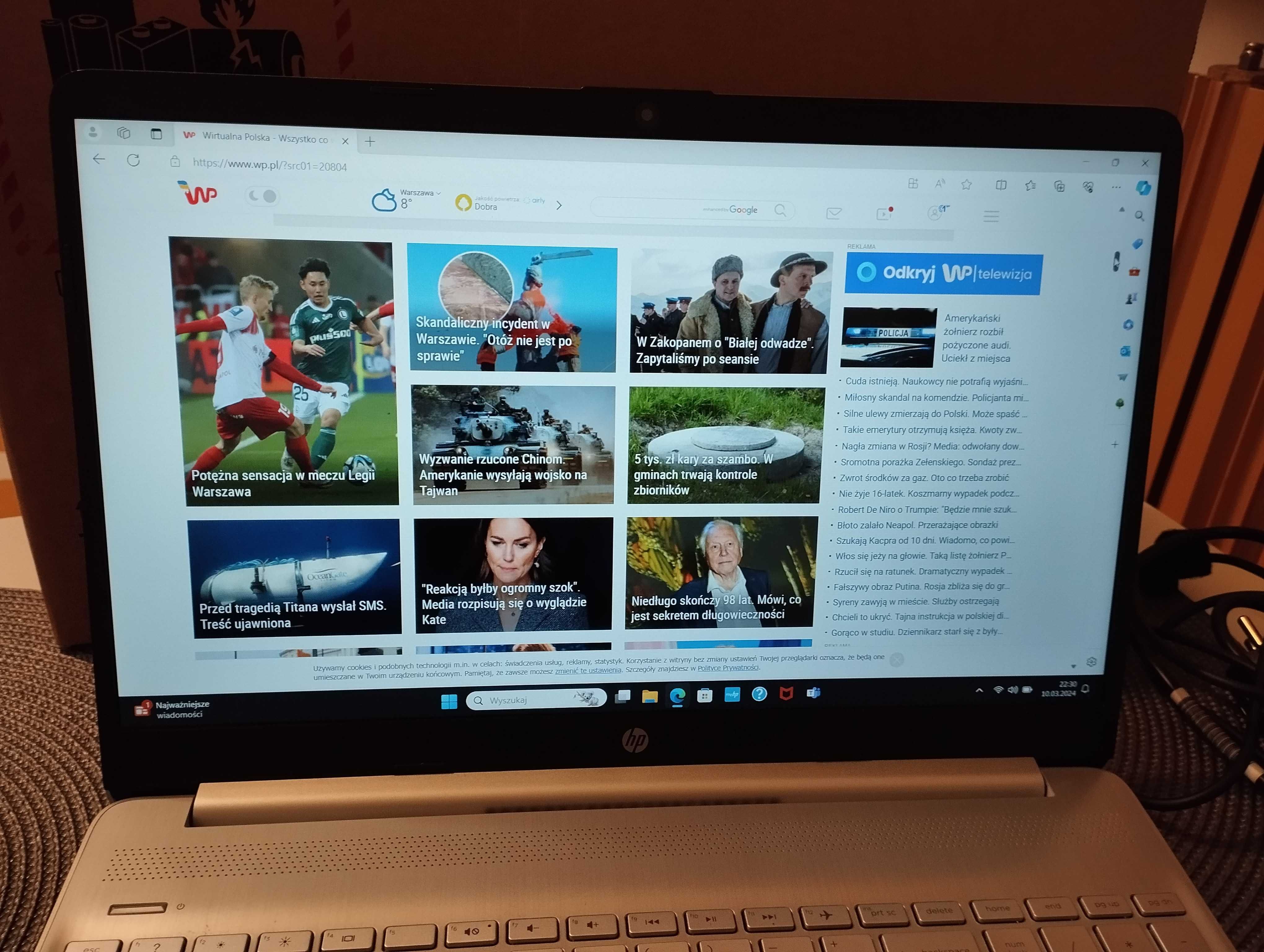 Laptop HP 15s-eq2470nw 15,6" AMD Ryzen 3 8 GB/512 GB, FHD