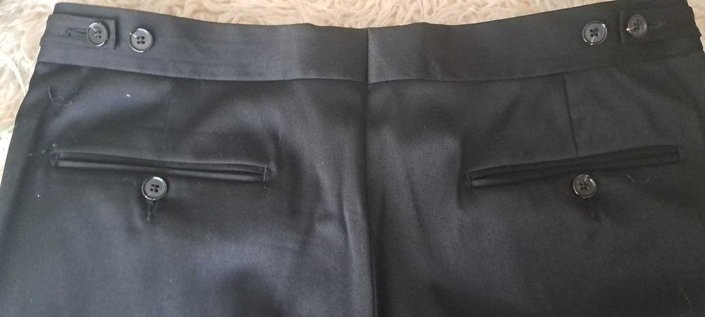 Klasyczny czarny smoking