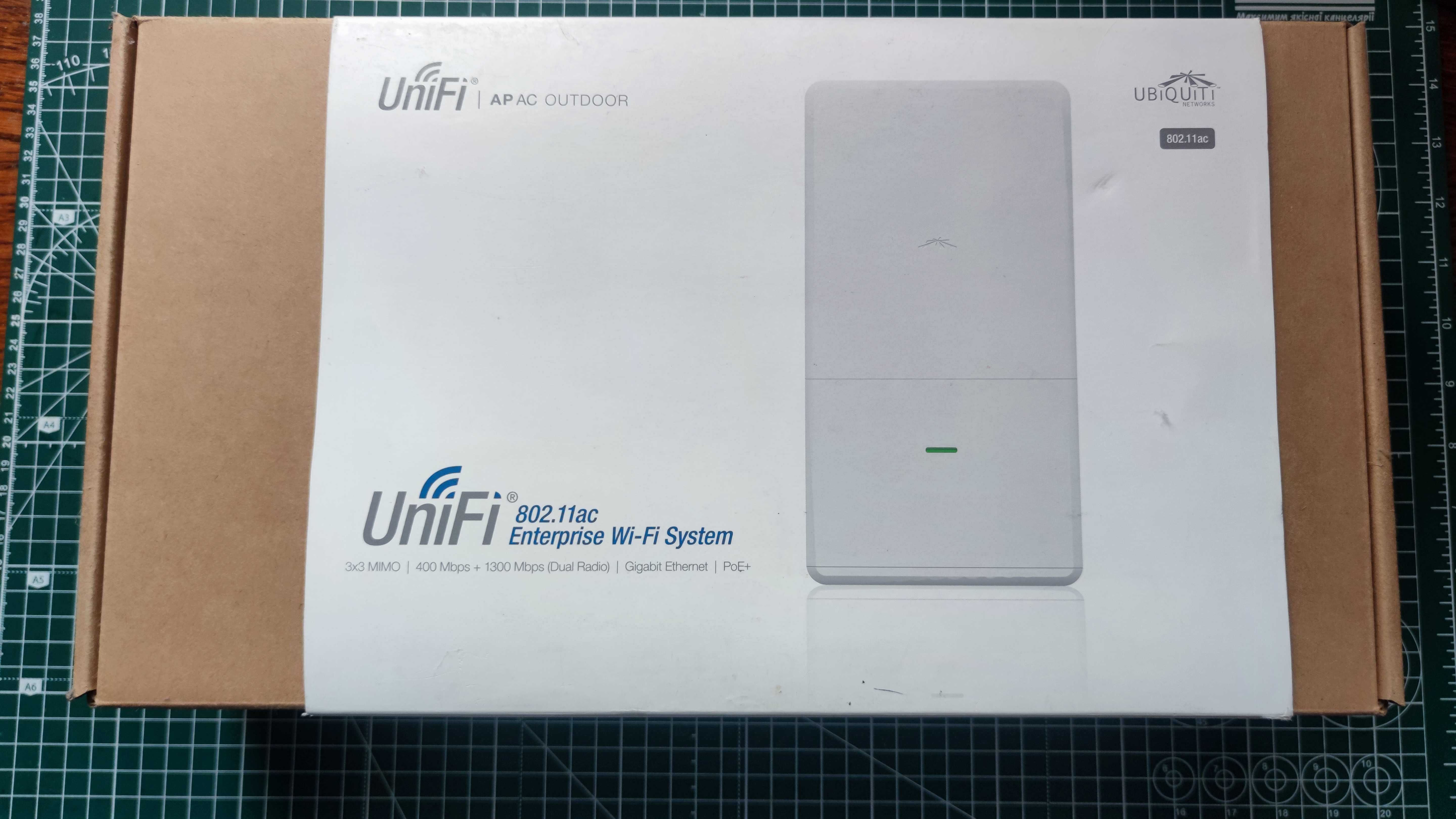 Точка доступу Wi-Fi Ubiquiti UAP-AC-M-PRO