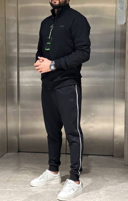 Спортивный костюм мужской Hugo Boss с белой полоской