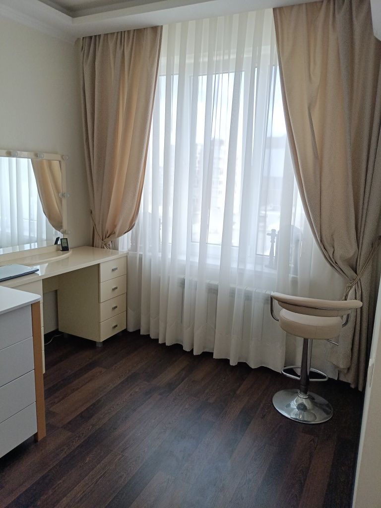 Продам квартиру 2-х кімнатну вул.Сенявіна 67м2, 8/9