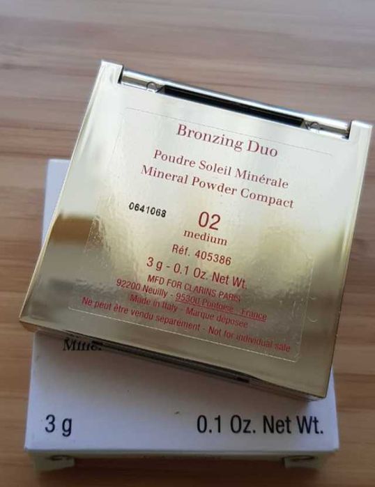 Clarins bronzing duo mineral powder compact