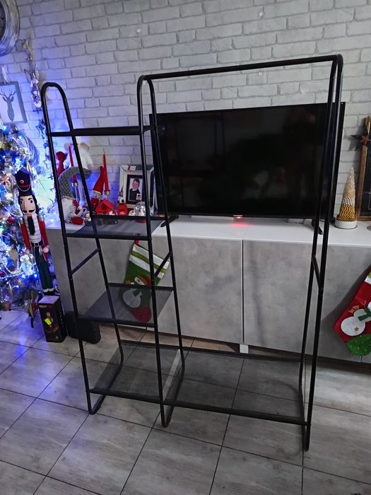 Wieszak otwarta szafa na ubrania buty z polkami