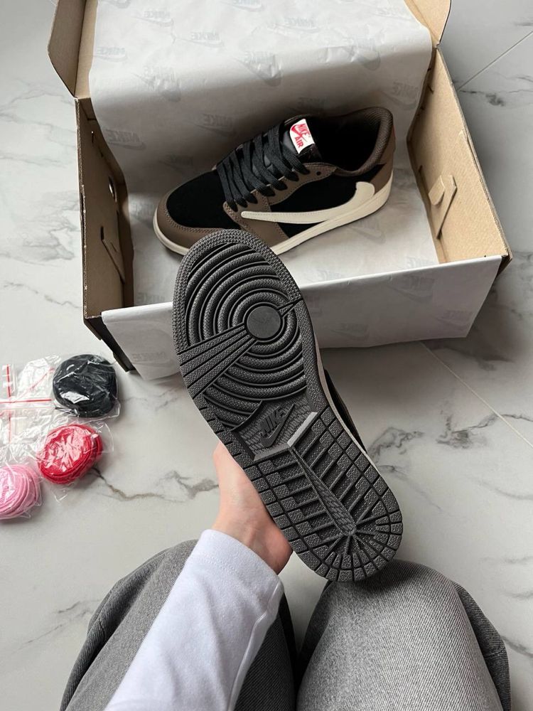 Jordan 1 Low OG SP Travis Scott Brown Mocha