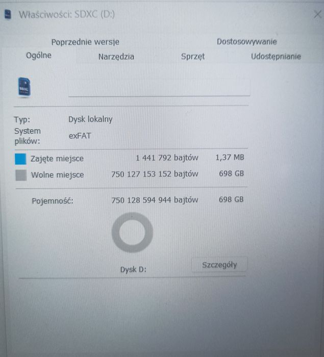 Dysk zewnętrzny, przenośny 750GB