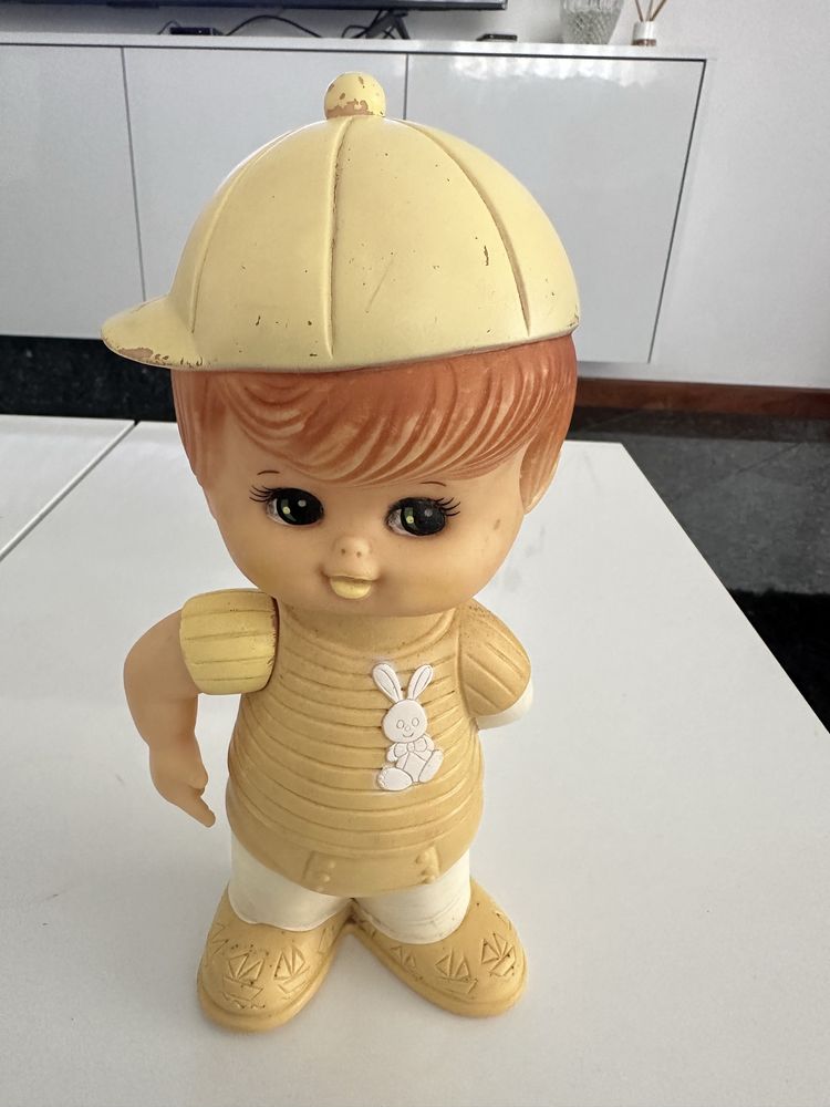 Boneco muito antigo de borracha
