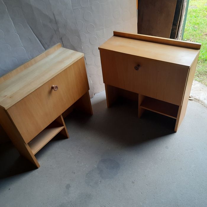 Szafki nocne . Nadstawki na biurko. PRL