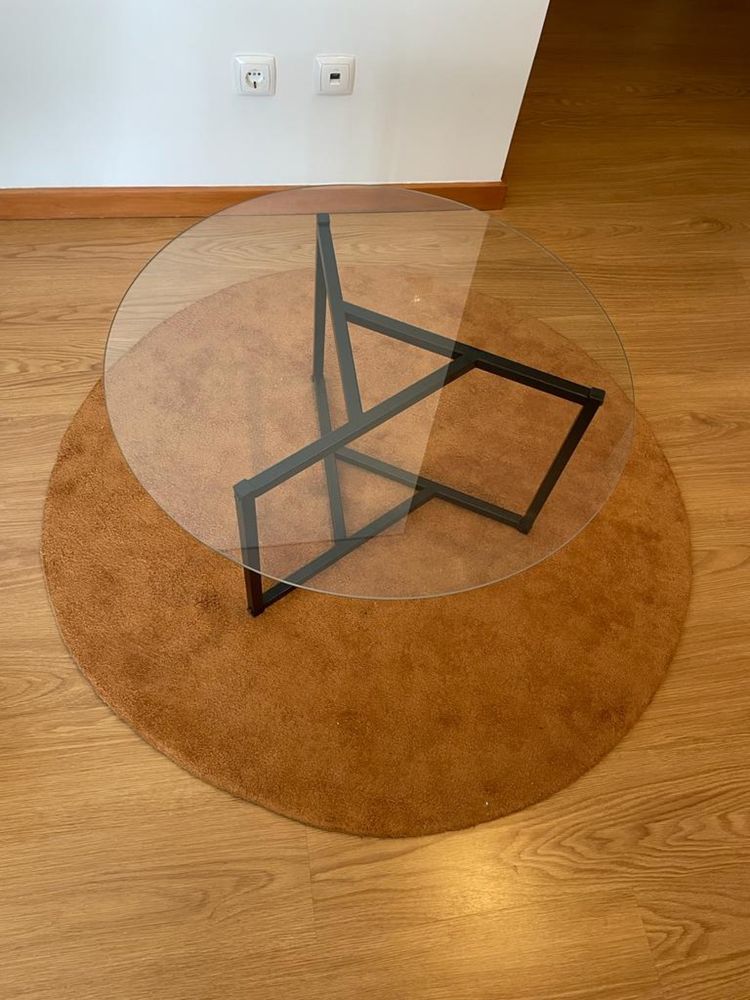Mesa de centro. 75x45cm