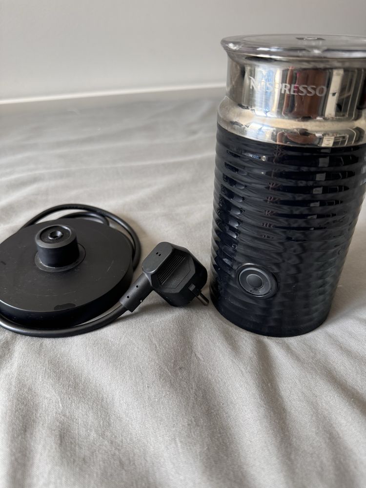 Aeroccino preto Nespresso