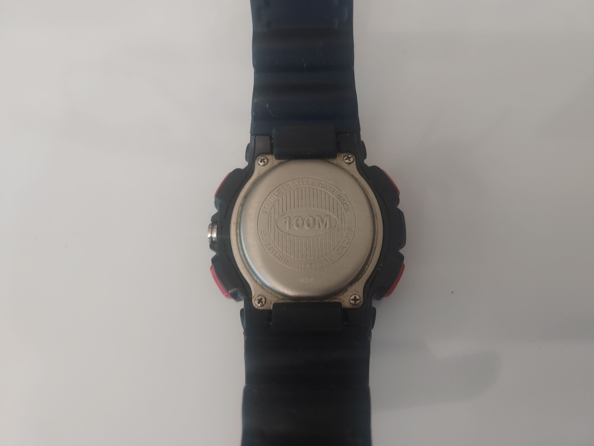 Uniwersalny Zegarek Sportowy XONIX