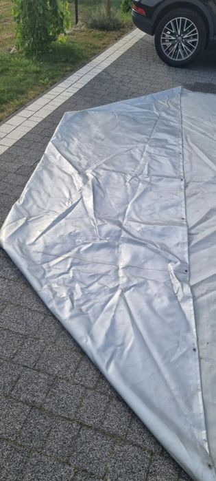 Duża plandeka na zadaszenie