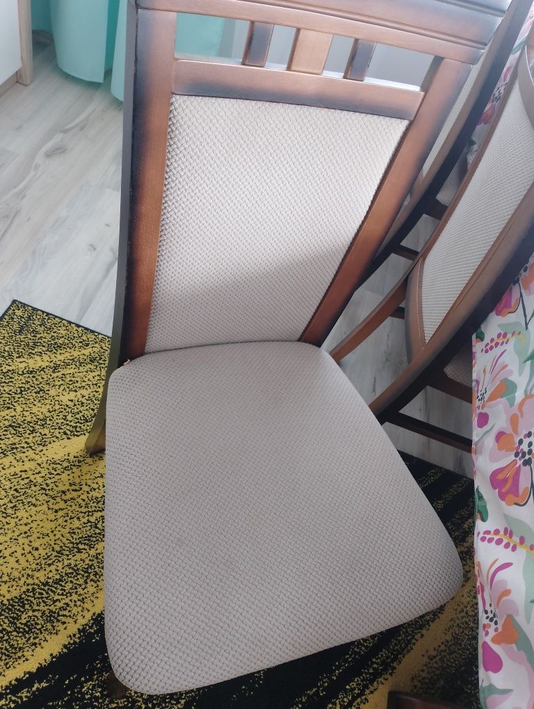 Sprzedam stół i 8 krzeseł