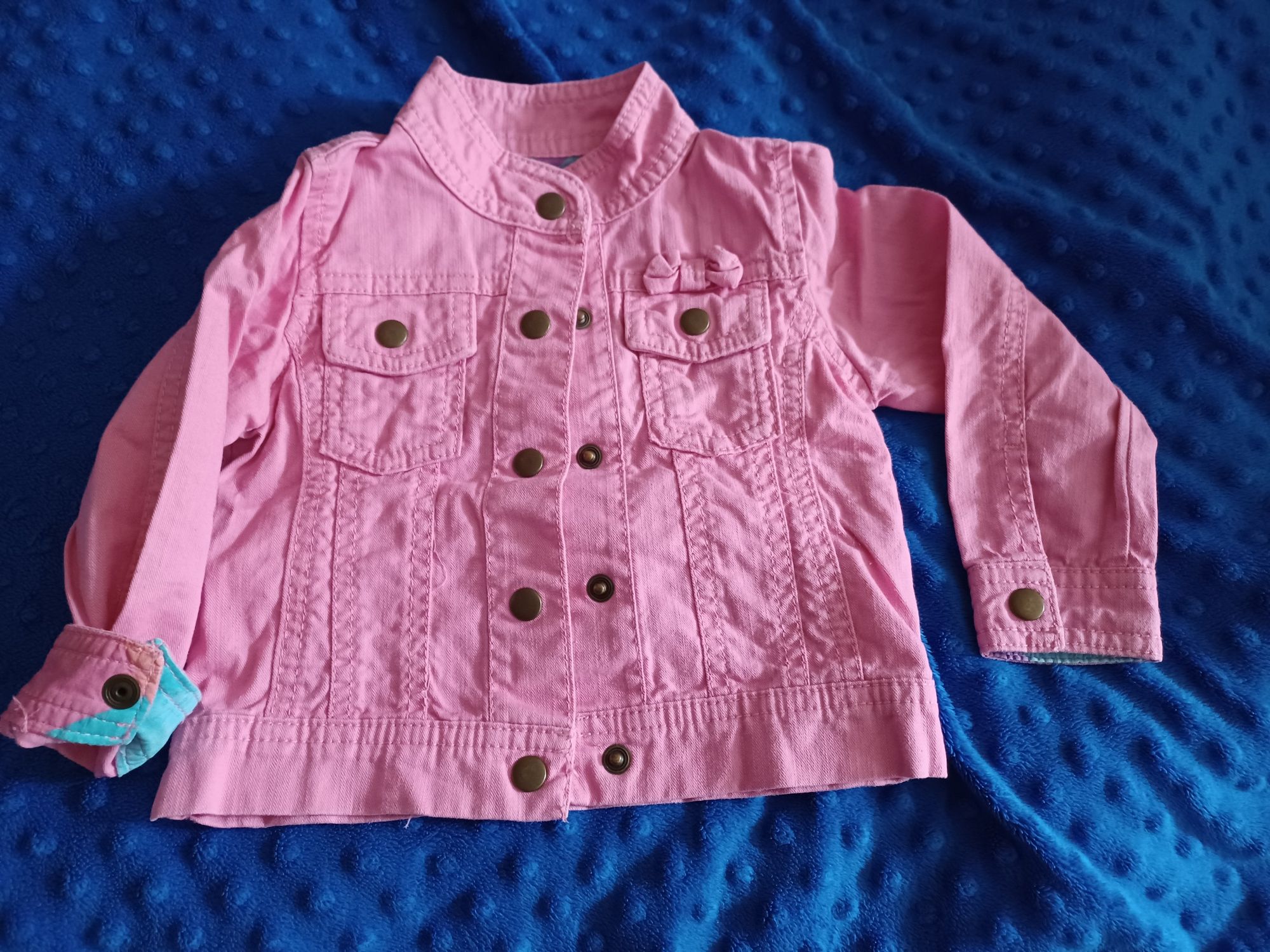 Fajna, w odcieniach różu,  jeansowa kurteczka.  80/86
INDIGO COLLECTIO