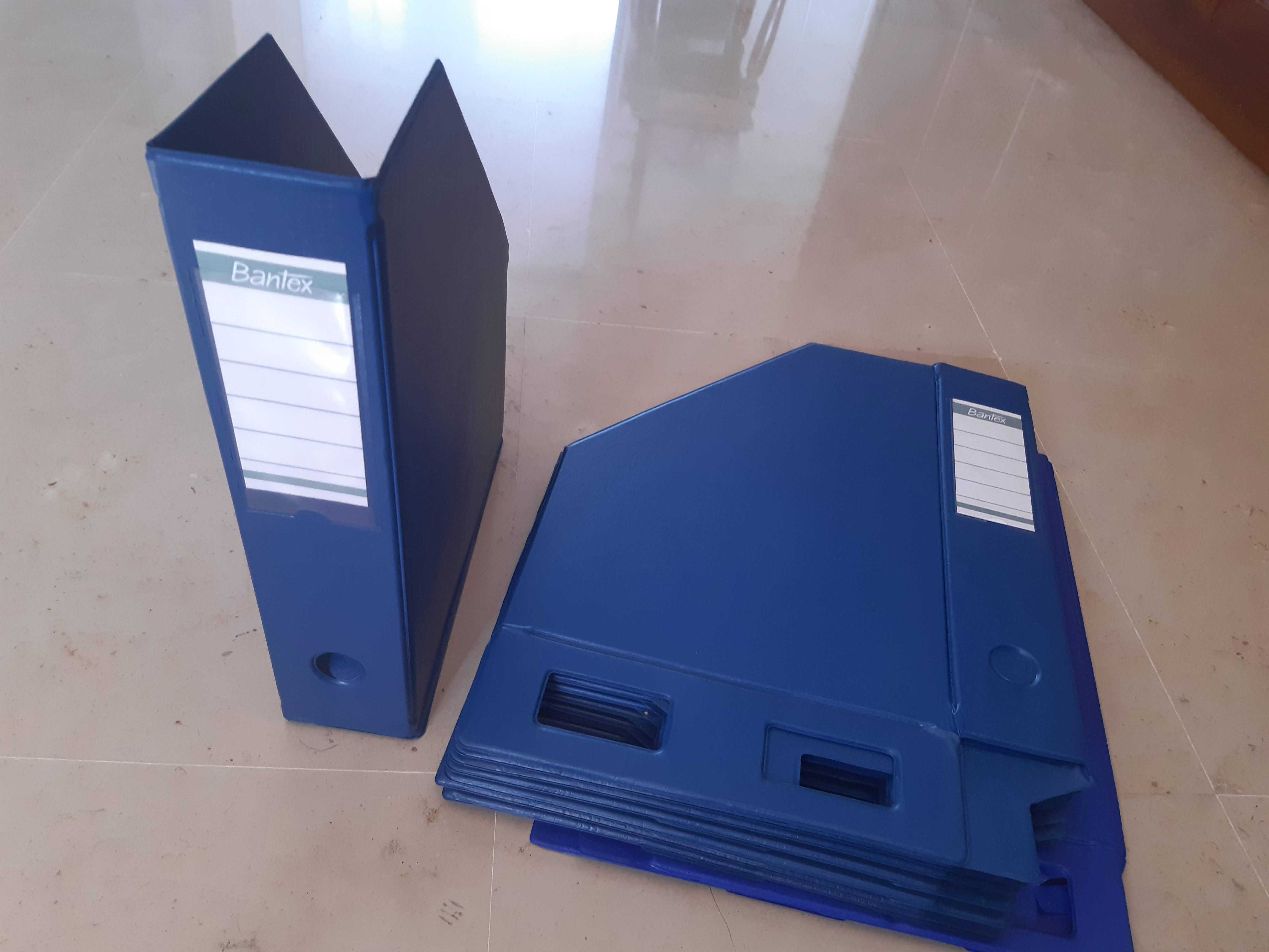 Conjunto 10 pastas plastico para arquivo A4, como novas