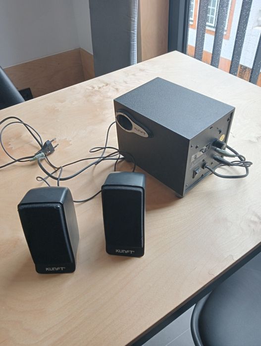 Subwoofer e Colunas Kunft