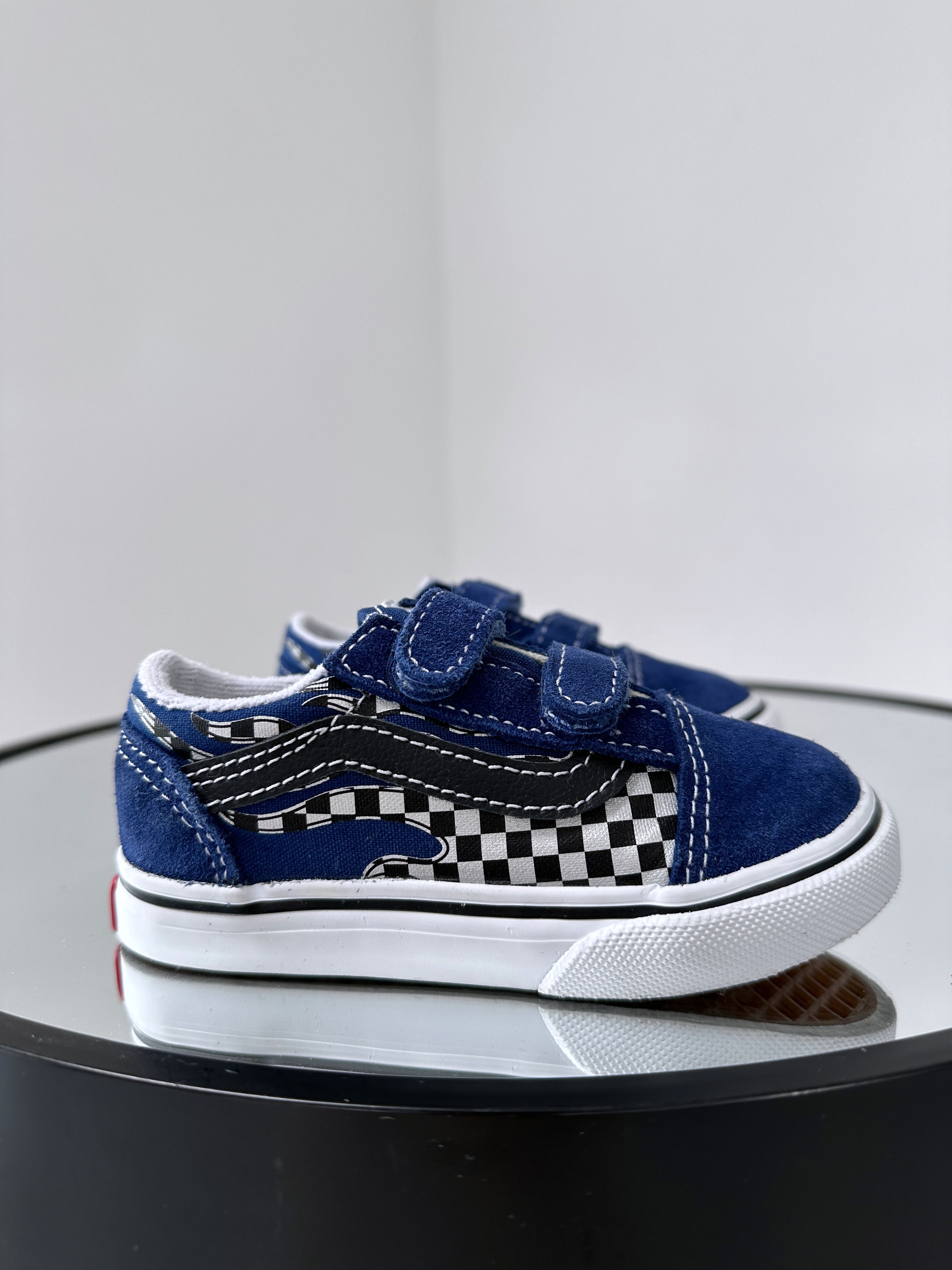 Актуальные крутые кеды на липучках  Vans Old School