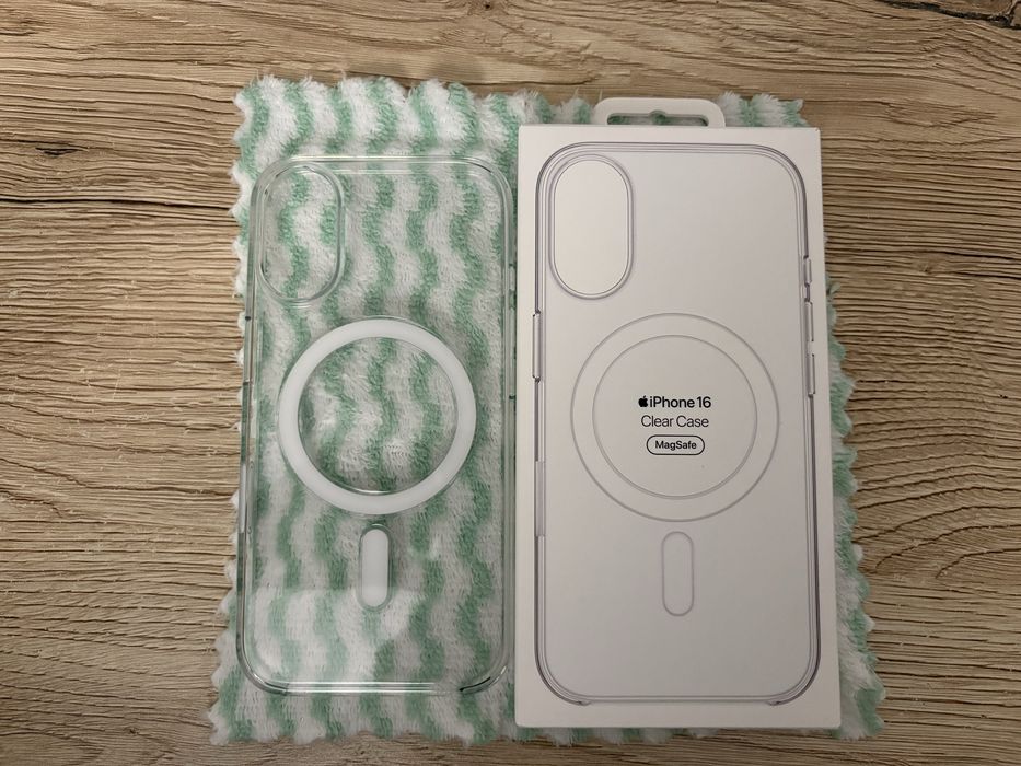 Etui APPLE Clear Case MagSafe do iPhone 16