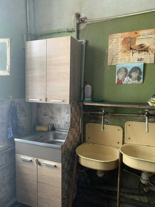 Продам комнату гостинного типа на Ст.Салтовке не дорого