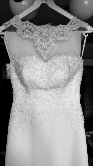 prześliczna suknia ślubna...plus GRATIS