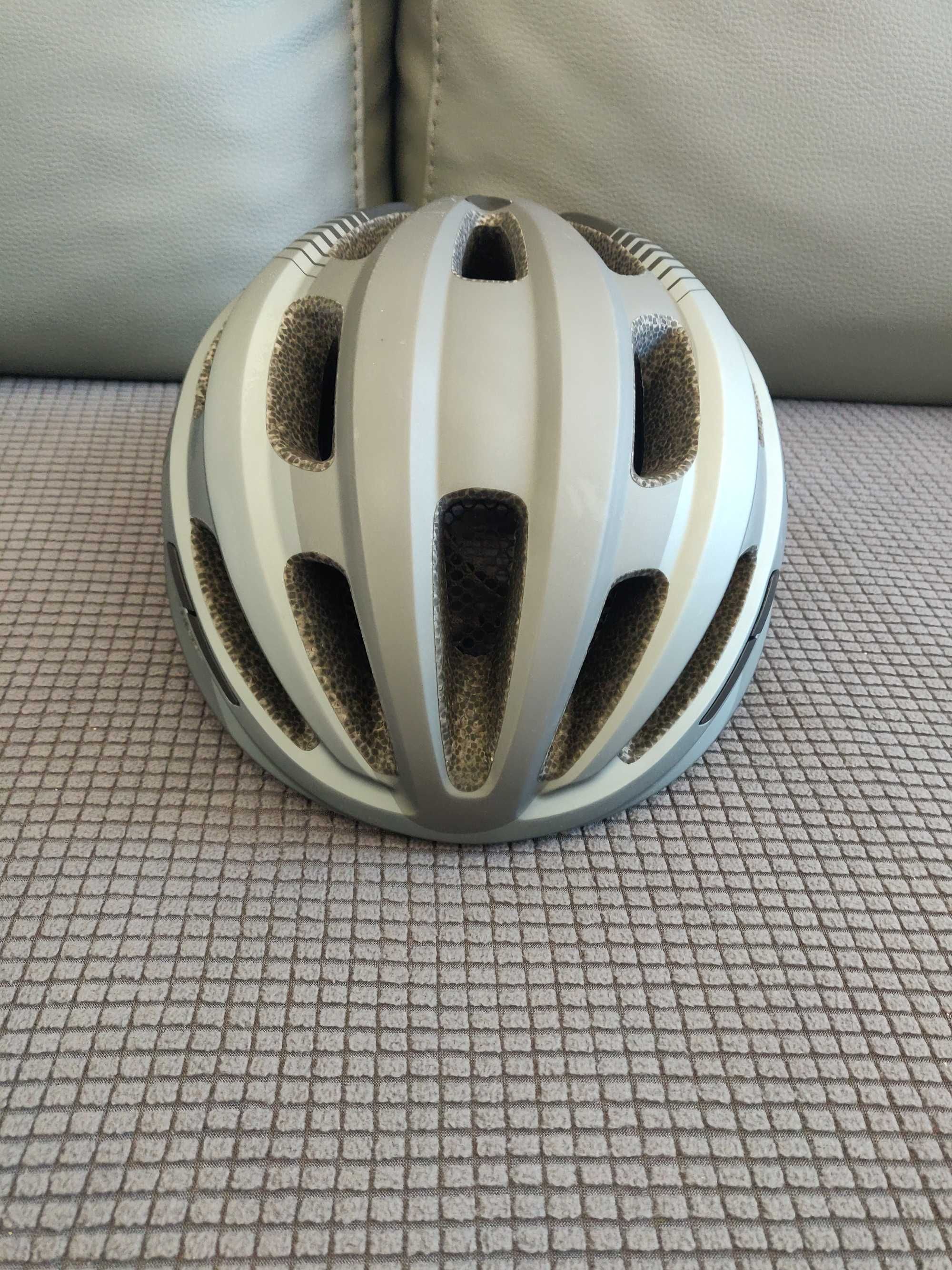 Capacete como Novo Giro