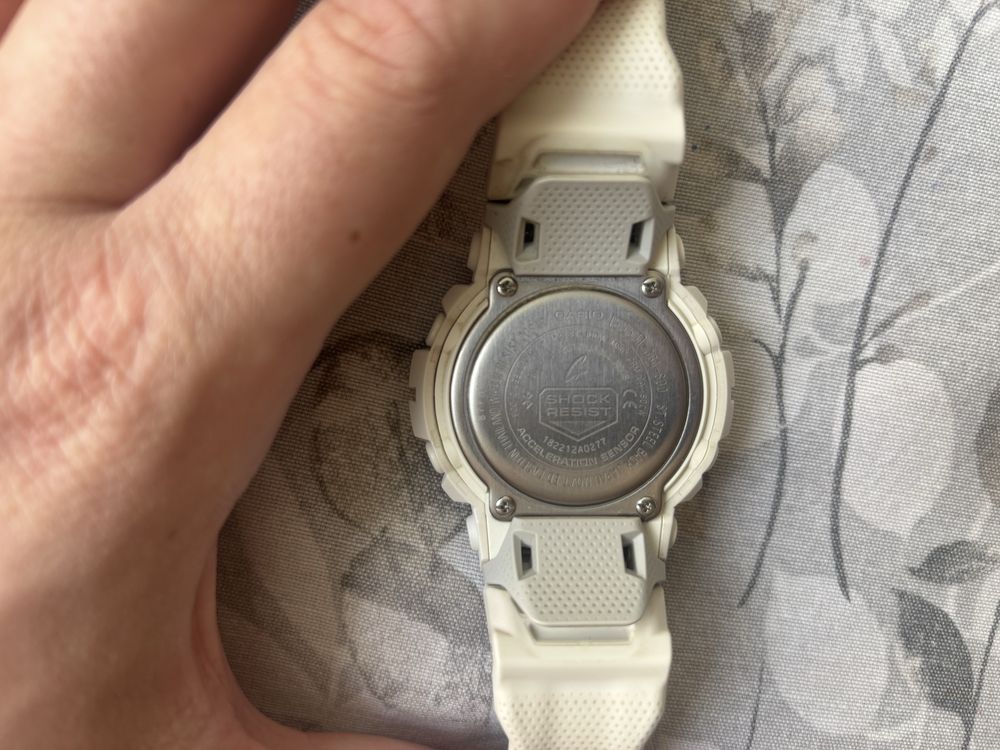 Продам годинник CASIO G-SHOCKGBA-800