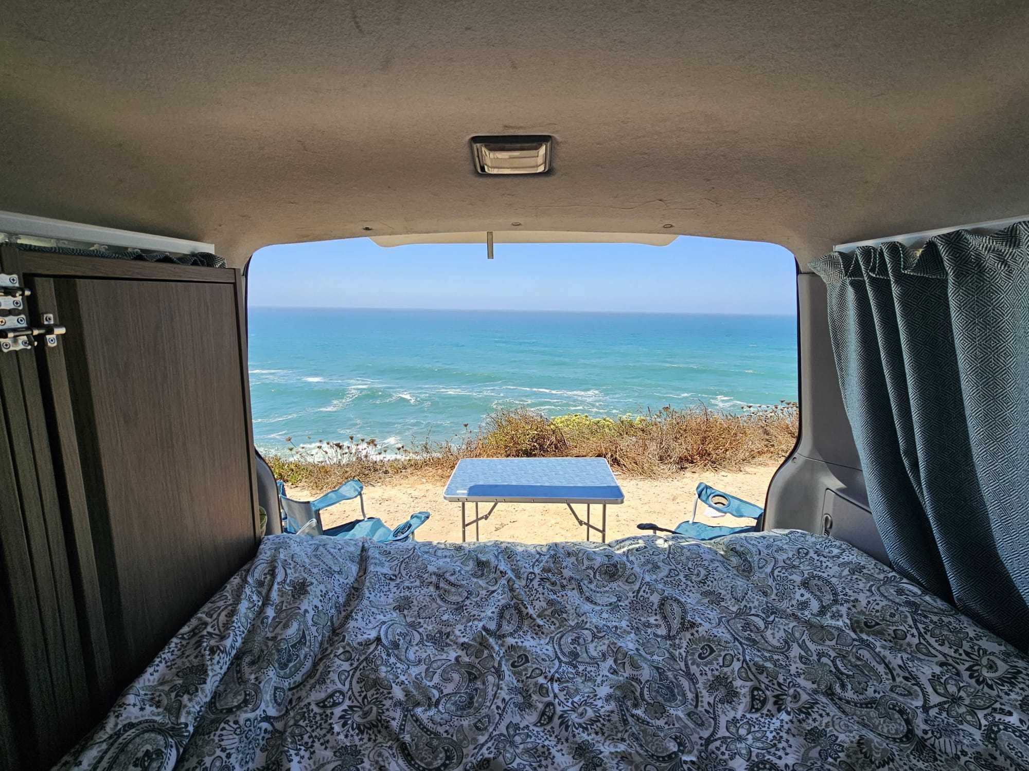 Autocaravana convertida de Mitsubishi Space Gear