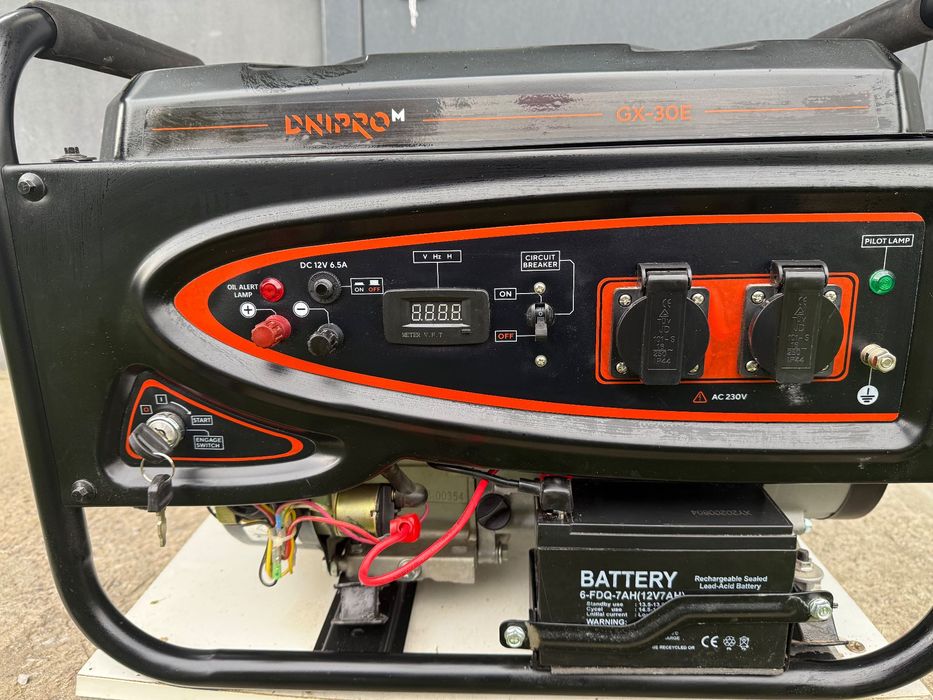 Генератор бензиновий Dnipro-M GX-30E
