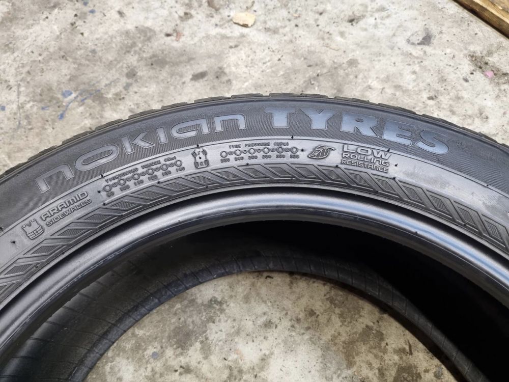 Шиши Nokian Hakka Blue 2 235/55 R18 пара