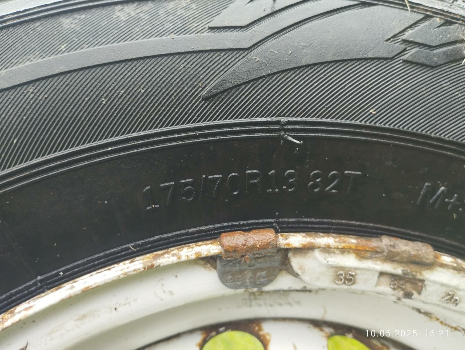 Шини Росава 175 70 r13 зима.
Шини Без гуль, пор
