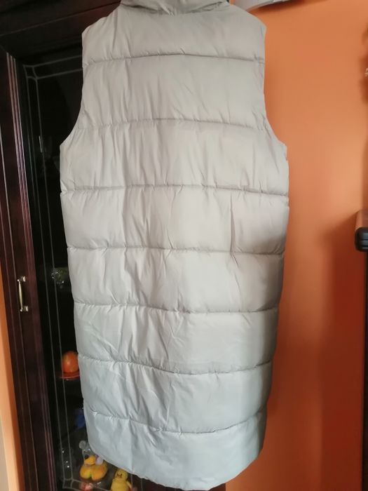 Kamizelka damska długa jasno oliwkowa Reserved