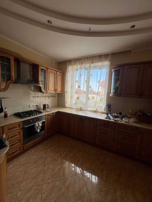 Продаж будинку в смт. Шкло