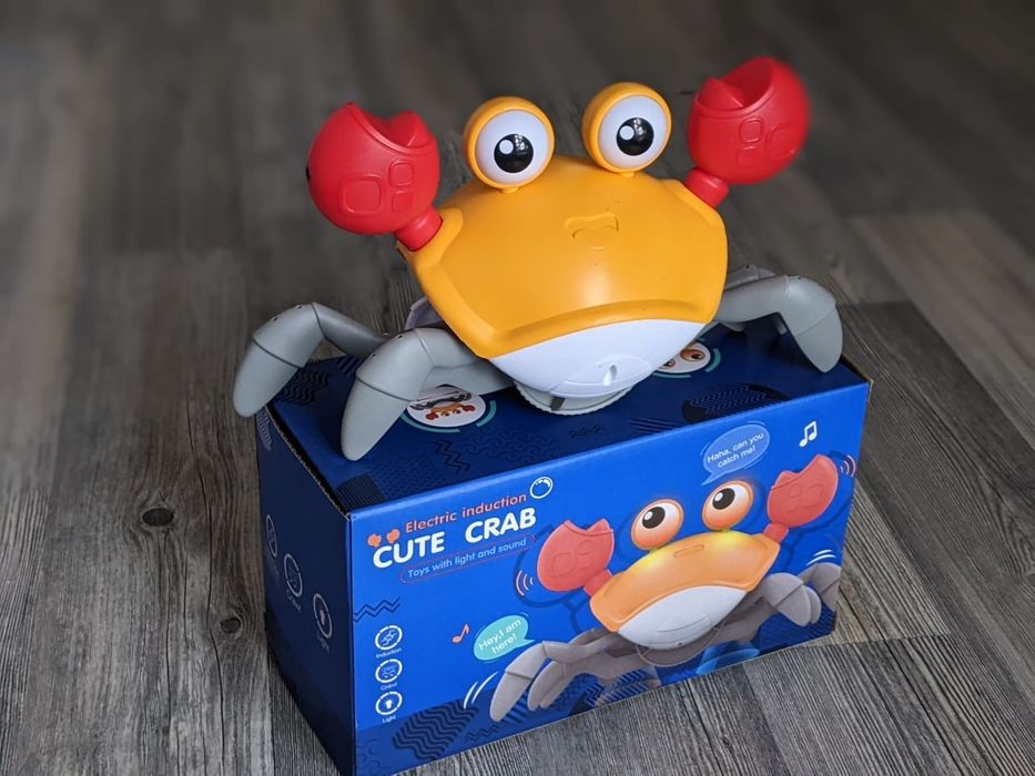 Модна іграшка для малюків бігаючий краб