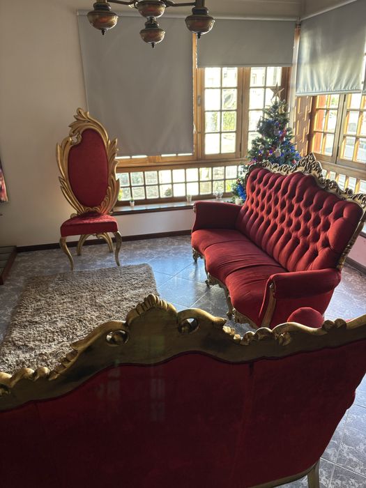 2 sofás e 1 cadeirão Veludo