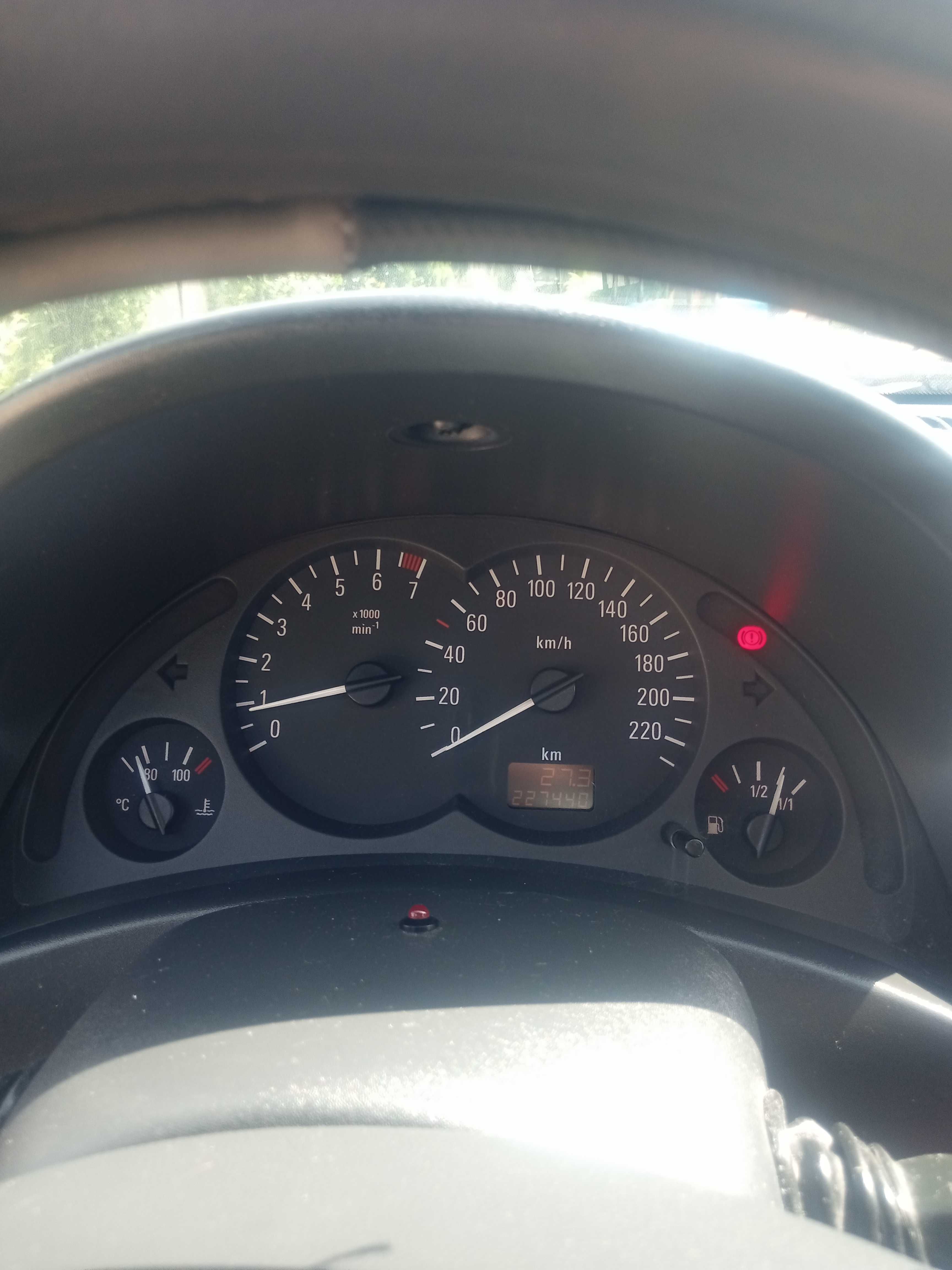 Opel Corsa c 1.0b 2004r.