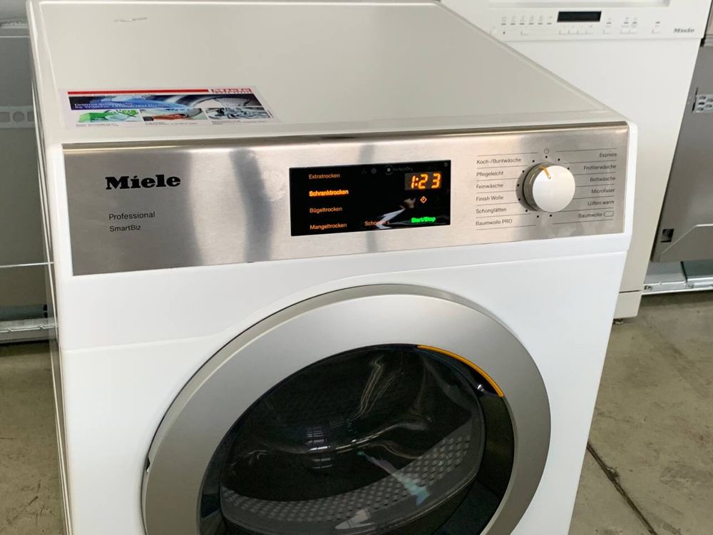 Професійна сушильна машина Miele PDR 300