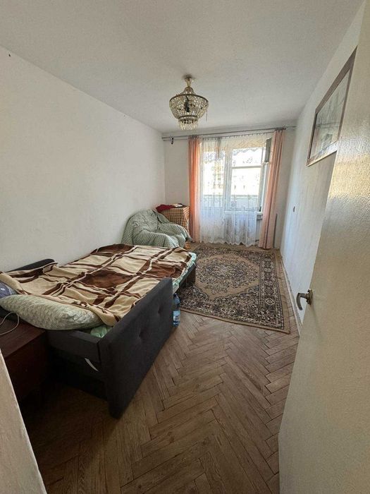 Продаж 4 кім. квартирі в цегляній чешці вул. Мазепи 70000дол