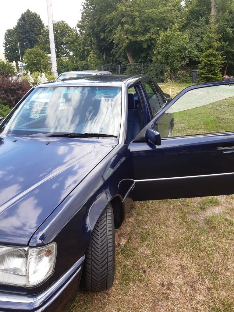 Sprzedam Mercedes 124 E
