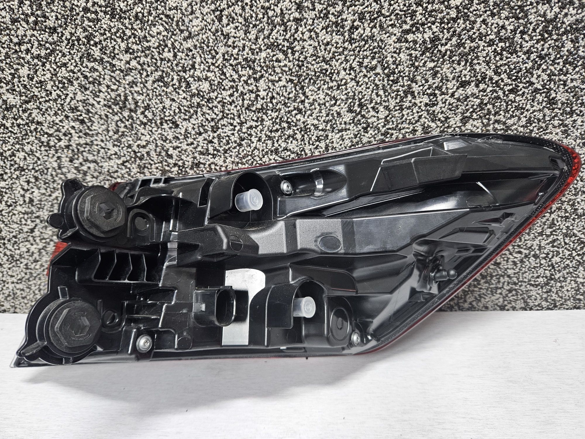 Lampa Tył Lewy Audi Q4 E Tron Led