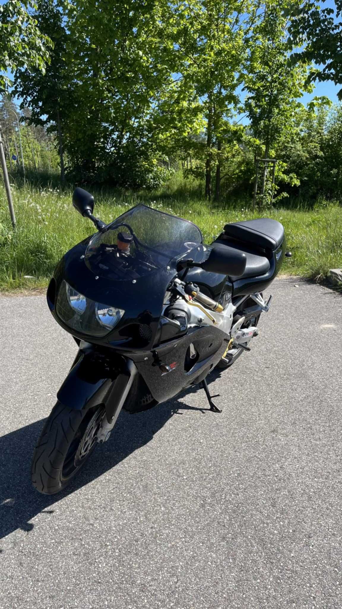 Suzuki gsxr 600 SRAD