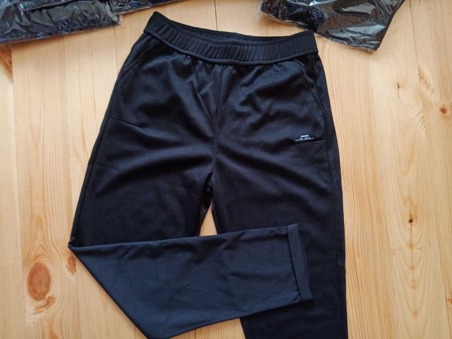 Брюки женские на резинке.Размер 44-46.