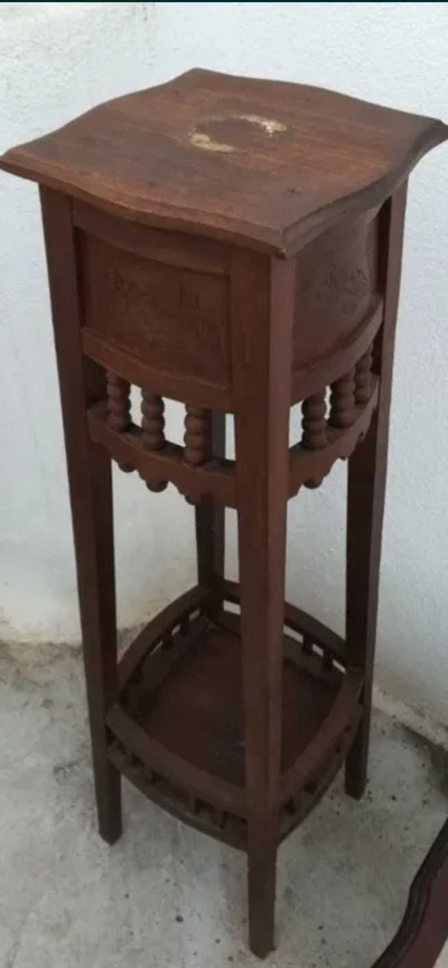 Floreira Coluna Antiga