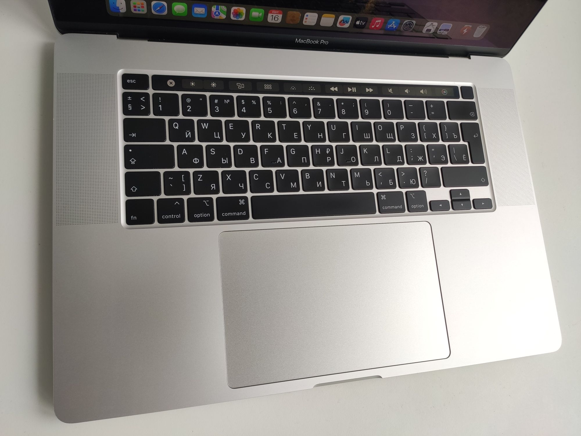 Macbook Pro 16 (i7, 16/512 a2141)