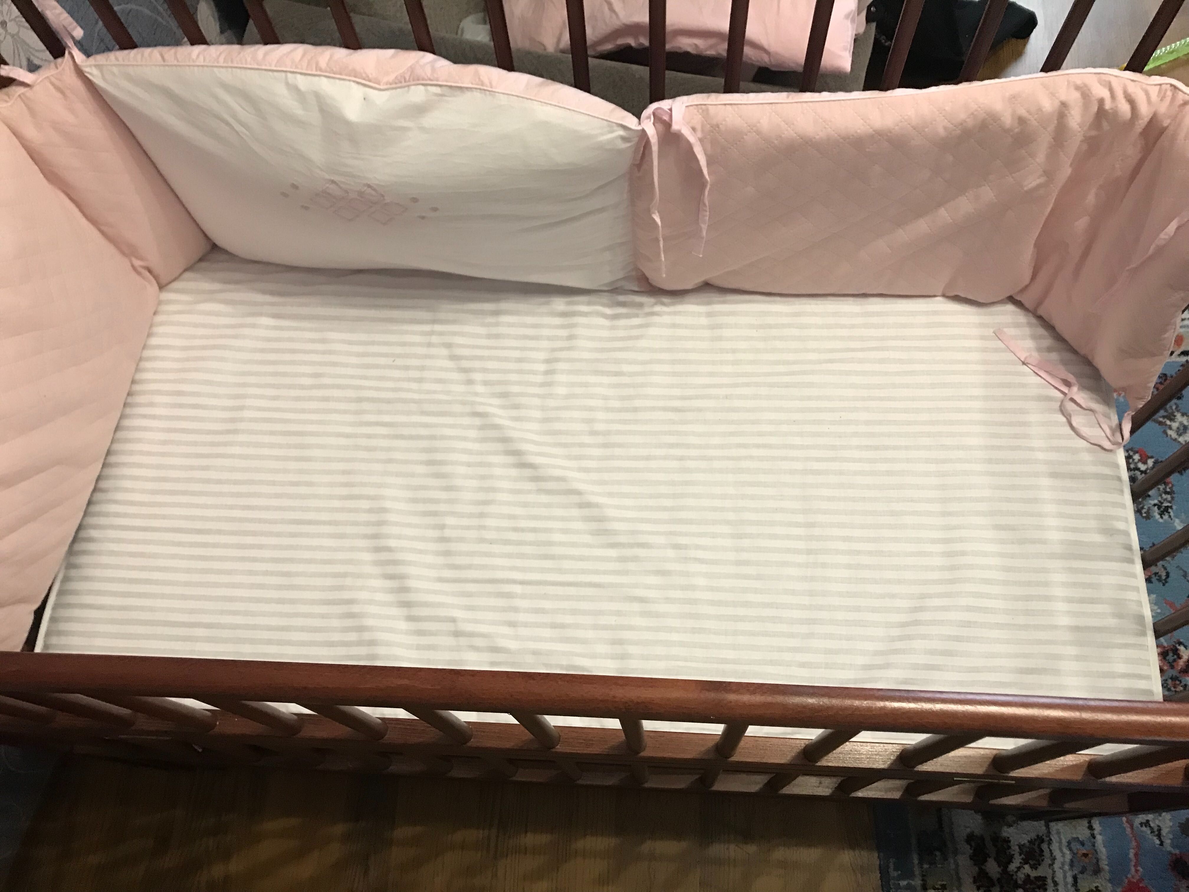 Кроватка с матрасом детская