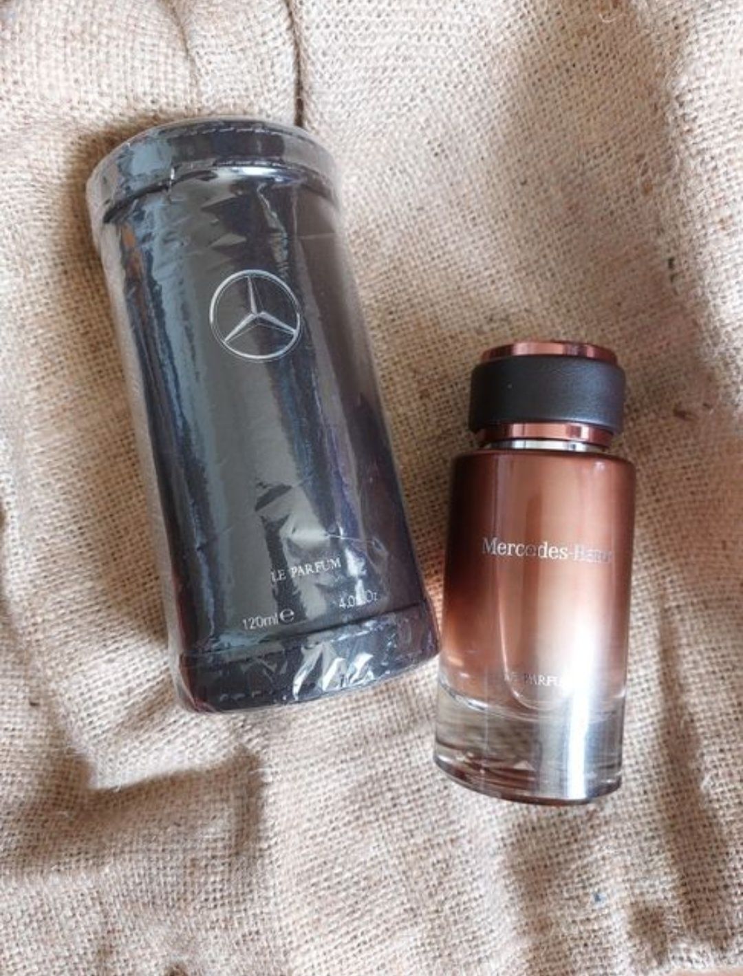 В салон авто кожаный Mersedes-Benz