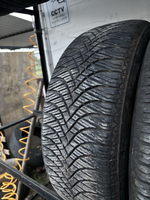 Продам зимову резину 205/55 R16 Goodride