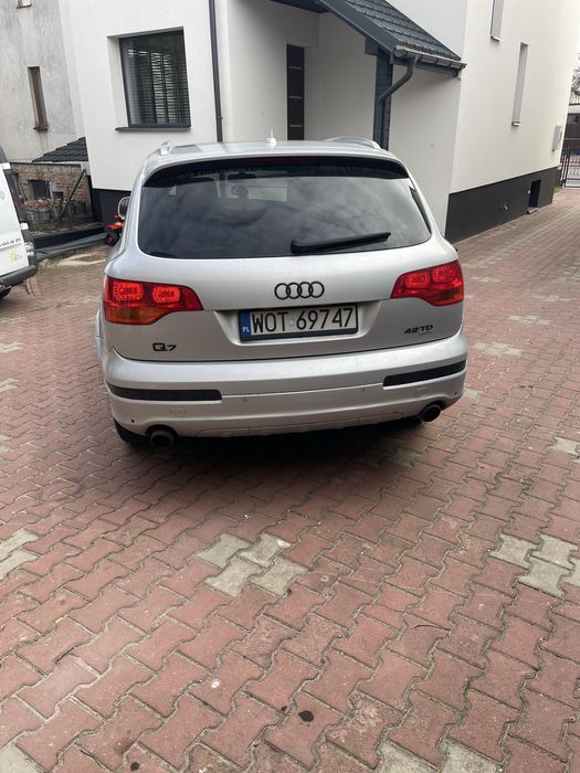 Audi q7 4.2 tdi v8 s-line  7 osobowa