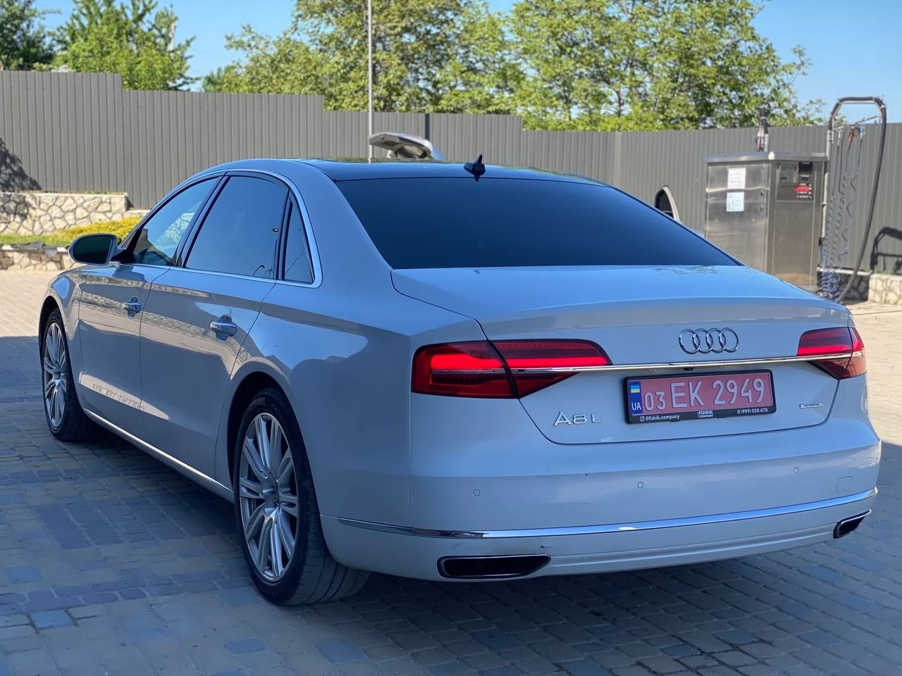 Audi A8 long топова комплектація