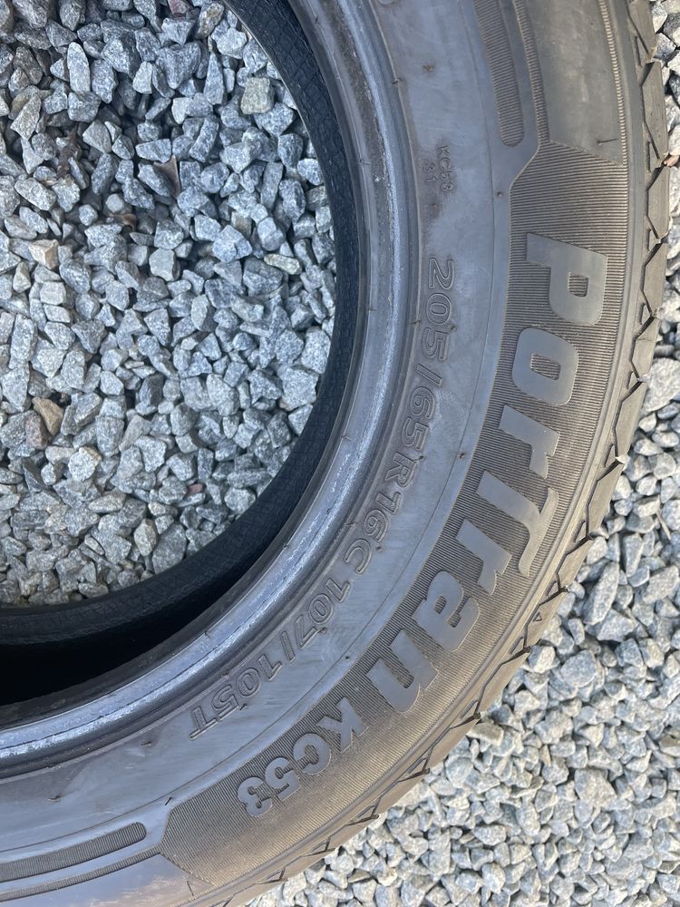 Продам пару літніх шин Kumho 205/65 R16c