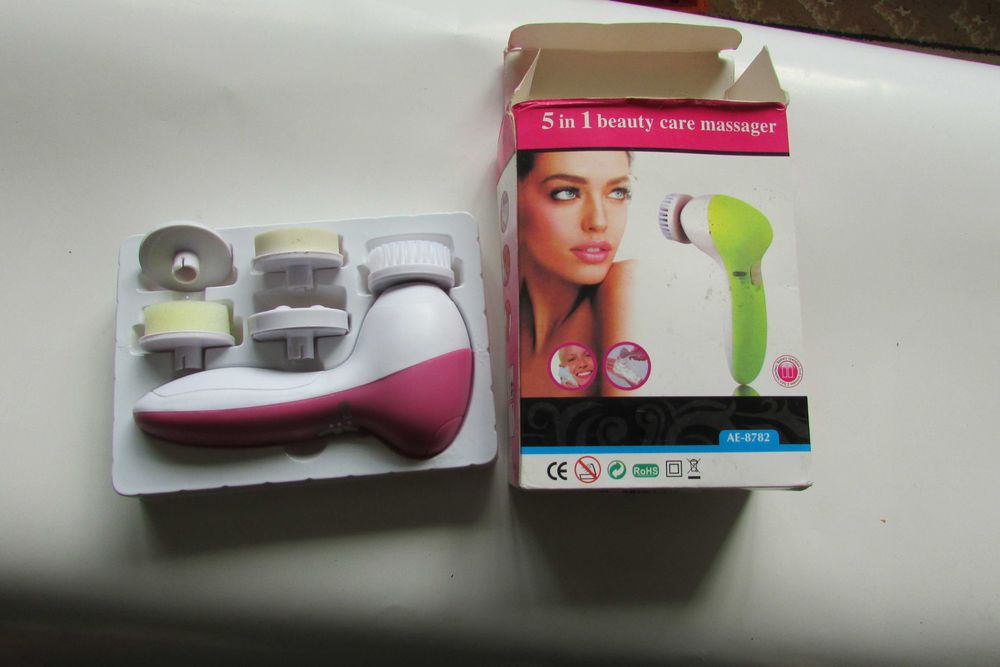 Масажер універсальний.